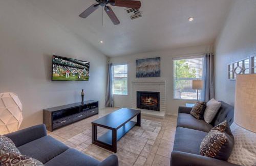 Deer Valley House | Gorgeous Vacation Home With Free Heated Pool