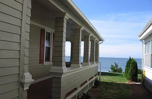 Pine Orchard House | Gorgeous Victorian direct ocean front single family six bedroom, ten rooms