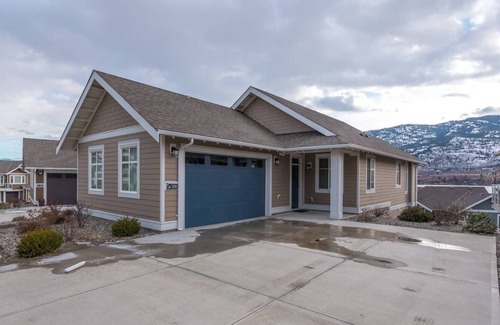Okanagan-Similkameen House | Gorgeous View, 4 bedrooms, 3 bathrooms with boat slip