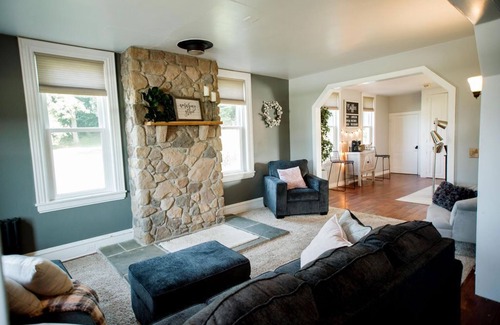Wagontown House | Gorgeous View Guest House in Amish Country