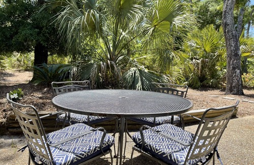 Palmetto Dunes Villa | Gorgeous Villa! Private Oceanfront Resort. Free Bikes, Beach Gear, Grill, Pools