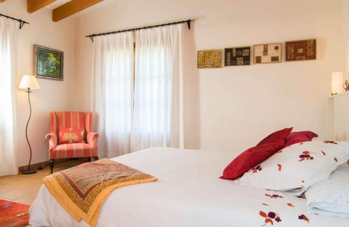 Valldemossa Villa | Gorgeous villa with view of the sea