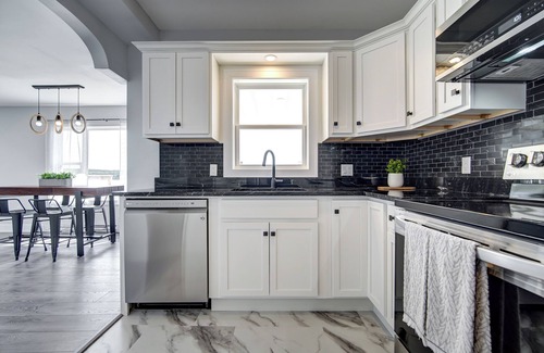 Conrod Settlement Cottage | Gorgeous Waterfront Cottage only 45 minutes from Halifax