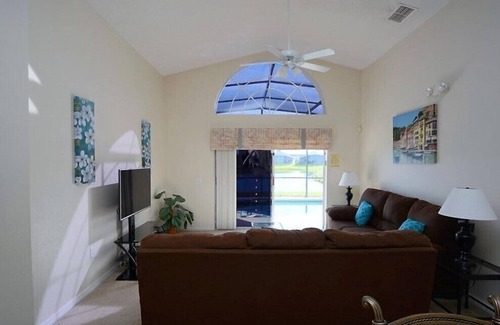 Eagle Pointe South House | Gorgeous Water View*HotTub*Games Room!
