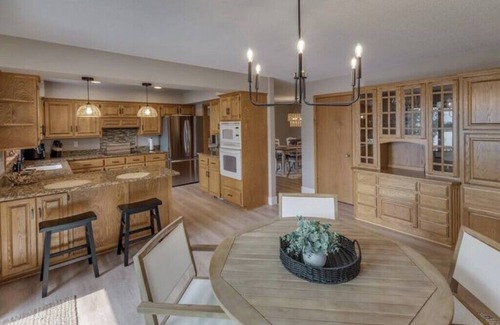 Breezy Point House | Gorgeous Waterfront Retreat