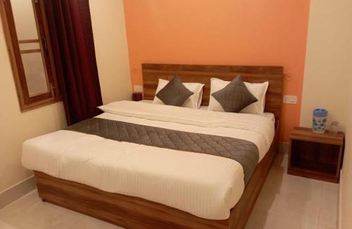 Mallital Hotel | Goroomgo GP Lake View Mall Road Nainital - Prime Location & Luxury Room - Excellent Customer Service Awarded