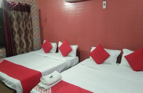 Agra Hotel | Goroomgo Rashmi Agra