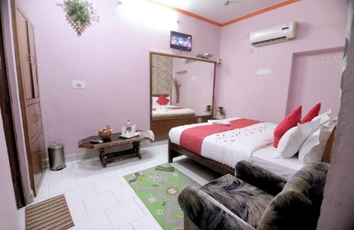 Agra Hotel | Goroomgo Rashmi Agra