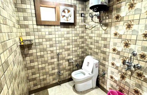Smanora Range Hotel | Goroomgo UK Homestay Nainital