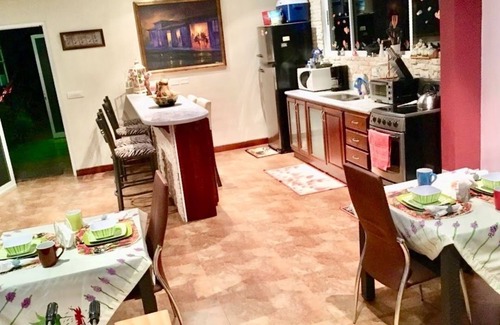 Roble Bed & Breakfast | Gosen BB