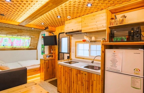 Sokcho House | Goseong Hello Sea Caravan Pension
