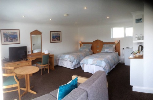 Gosfield Hotel | Gosfield Lake Resort