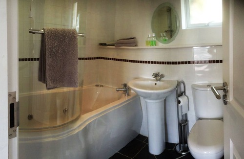 Gosfield Hotel | Gosfield Lake Resort