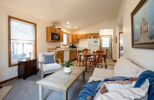 Saugatuck Cottage | Goshorn Lake Resort Cottage #4