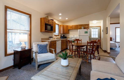 Saugatuck Cottage | Goshorn Lake Resort Cottage #4