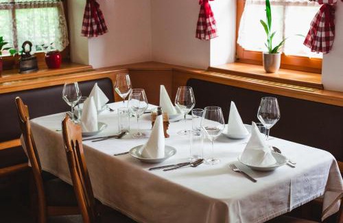Hotemaze Hotel | Gostilna Logar