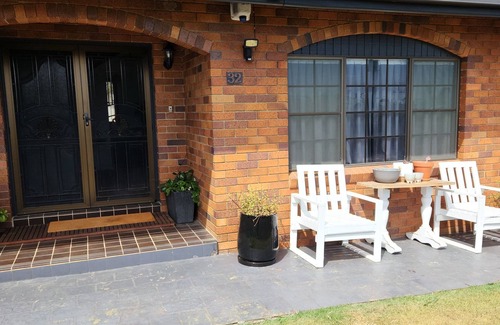 South Grafton House | Gourmet Kitchen,swimming pool,Games rooms.Outdoor area with BBQ and table