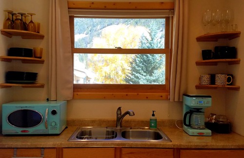 Lake City Apartment | Gowdy Suite 2. 2 Queen Bed 2 Bath , Free Wifi, Open All Year Gowdy Property