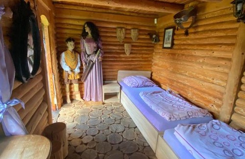 Checiny Resort | Gród Pędzików