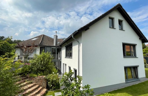 Nideggen House | Grüne Oase Am Mausauel