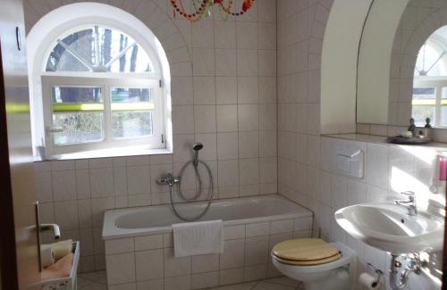 Gablenz Apartment | Grüne Villa