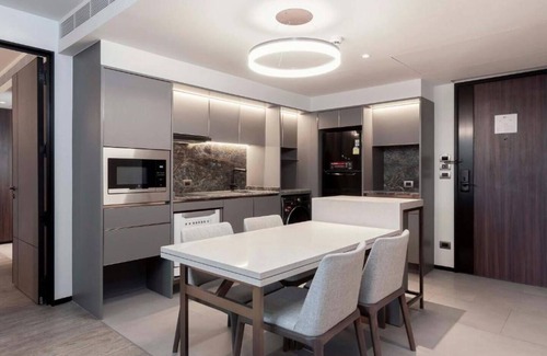 Bangkok Central Business District Condo | GR 3 BR/Asoke/- Monthly