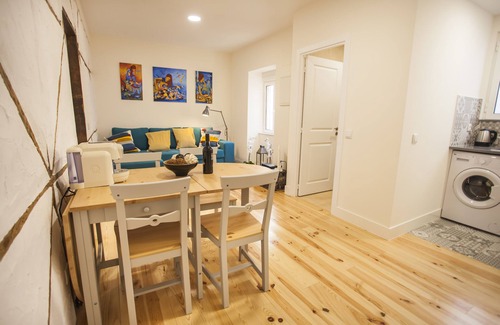 Santa Engracia Apartment | Graça Traditional Apartment