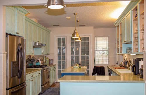 Oakland Apartment | Grace Suite in Central Florida's Historic Gem & wedding venue- The Oakland Manor House