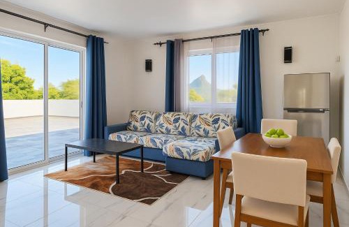 Beau Bois House | Gracious Haven - Fully Equipped Rooftop with private terrace house in Saint-Pierre, Moka