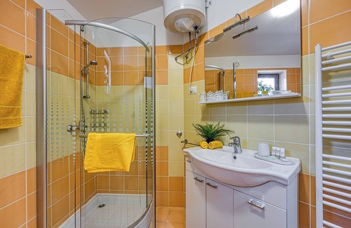 Gracisce Hotel | Grad Inn Boutique Villa Suite Bay Leaf, Gračišče, Slovenia