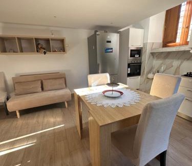 Nocera Superiore Apartment | Gradevole studio in corte