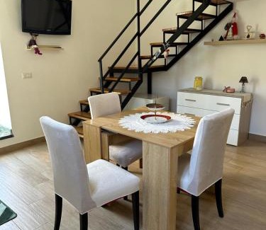 Nocera Superiore Apartment | Gradevole studio in corte