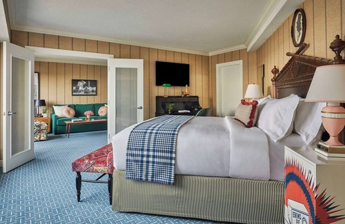 Iowa City Hotel | Graduate by Hilton Iowa City