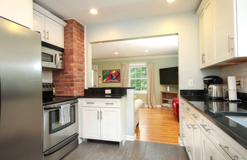 Ann Arbor House | Graduation Home in the heart of beautiful Ann Arbor