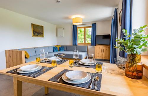 Chieming Apartment | Graf Chiemo Suites - direkt am Chiemsee mit separatem Seezugang