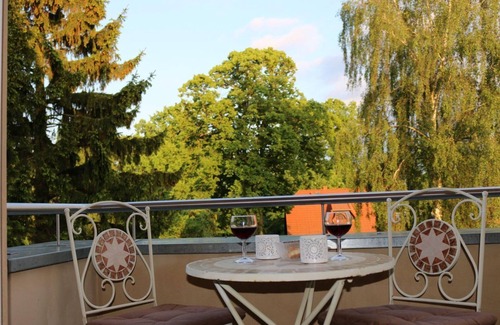 Stolpe Apartment | Gräfinnensuite WF-43 - Comfortable Gräfinnensuite west wing with balcony in
