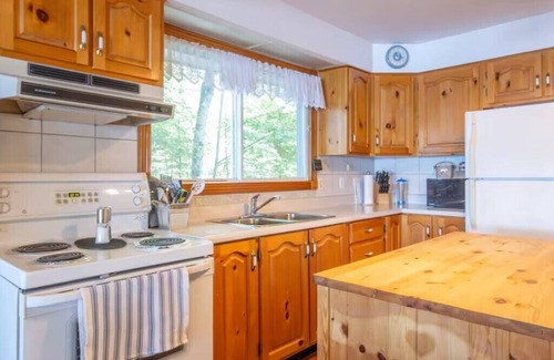 Madawaska Valley Cottage | Gramma's on the Lake