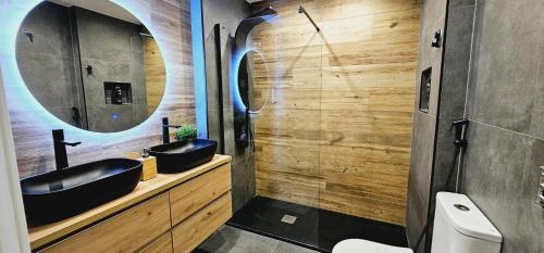 Badalona Apartment | Gran apartamento ideal grupos muy cerca Barcelona