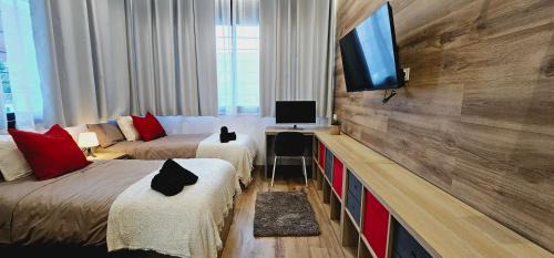 Badalona Apartment | Gran apartamento ideal grupos muy cerca Barcelona