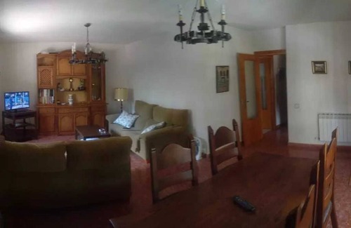 Cadalso de los Vidrios Ski Chalet | Gran Jaguar rural chalet in Entrepinos, in Sierra Oeste