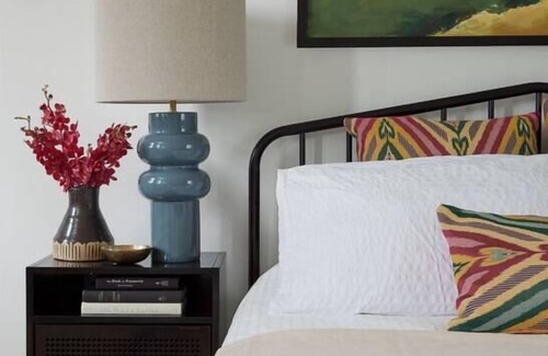 Waupoos House | Gran Roble in Beautiful Waupoos