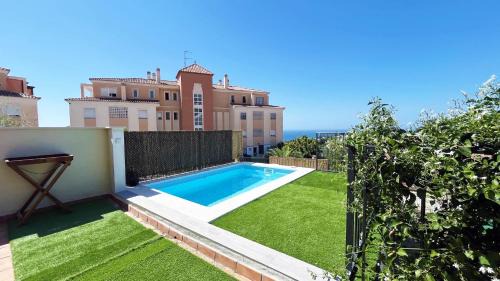 Benagalbon Apartment | Gran Terraza con Vistas al Mar y Piscina
