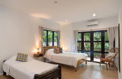 Boljoon Bed & Breakfast | Granada Beach Resort - Adults Only