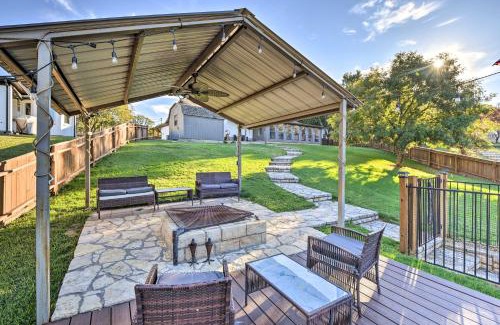 Granbury House | Granbury Home with Lake Granbury Access and Dock!