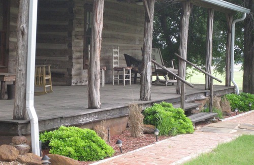 Granbury Cabin | Granbury Log Cabin - West Cabin - Two seperate cabins under one roof