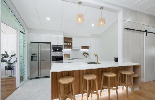 West End House | Grand 4BR Queenslander on Harold Sleeps 7