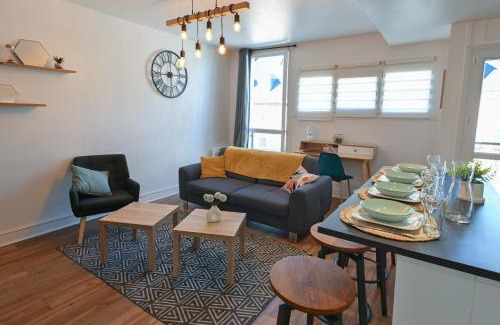 Tarbes Apartment | Grand Appartement avec Balcon Hyper - Centre Tarbes