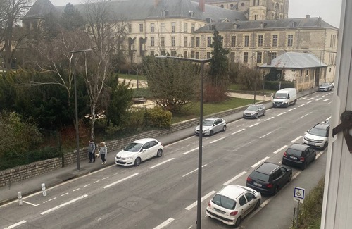 Saint-Remi Apartment | Grand Appartement Centre Ville de Reims Pour 6 Personnes