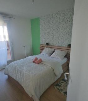 Jouy-le-Moutier Apartment | grand appartement 2 pièces en résidence