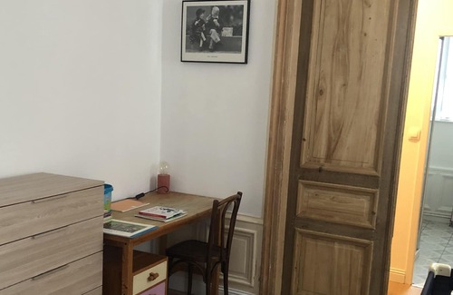 Saint-Quentin Apartment | Grand Appartement
